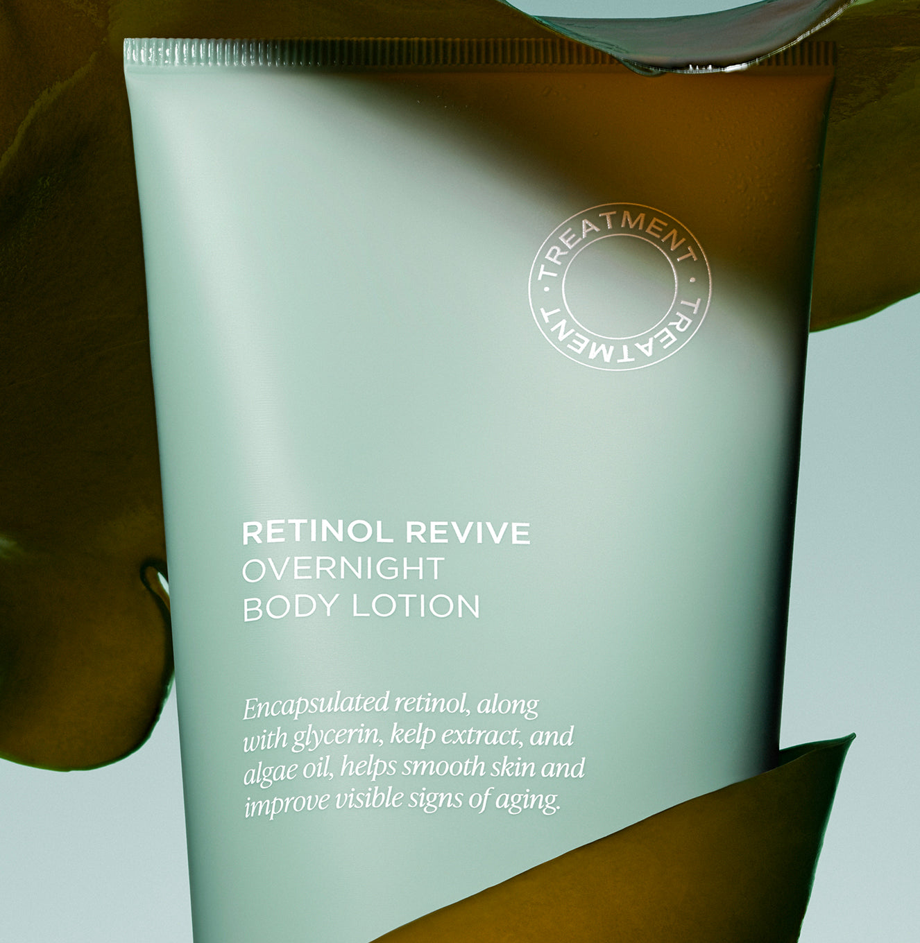 SALR_RETINOL_PDP_EDITORIAL_6_3000x.jpg
